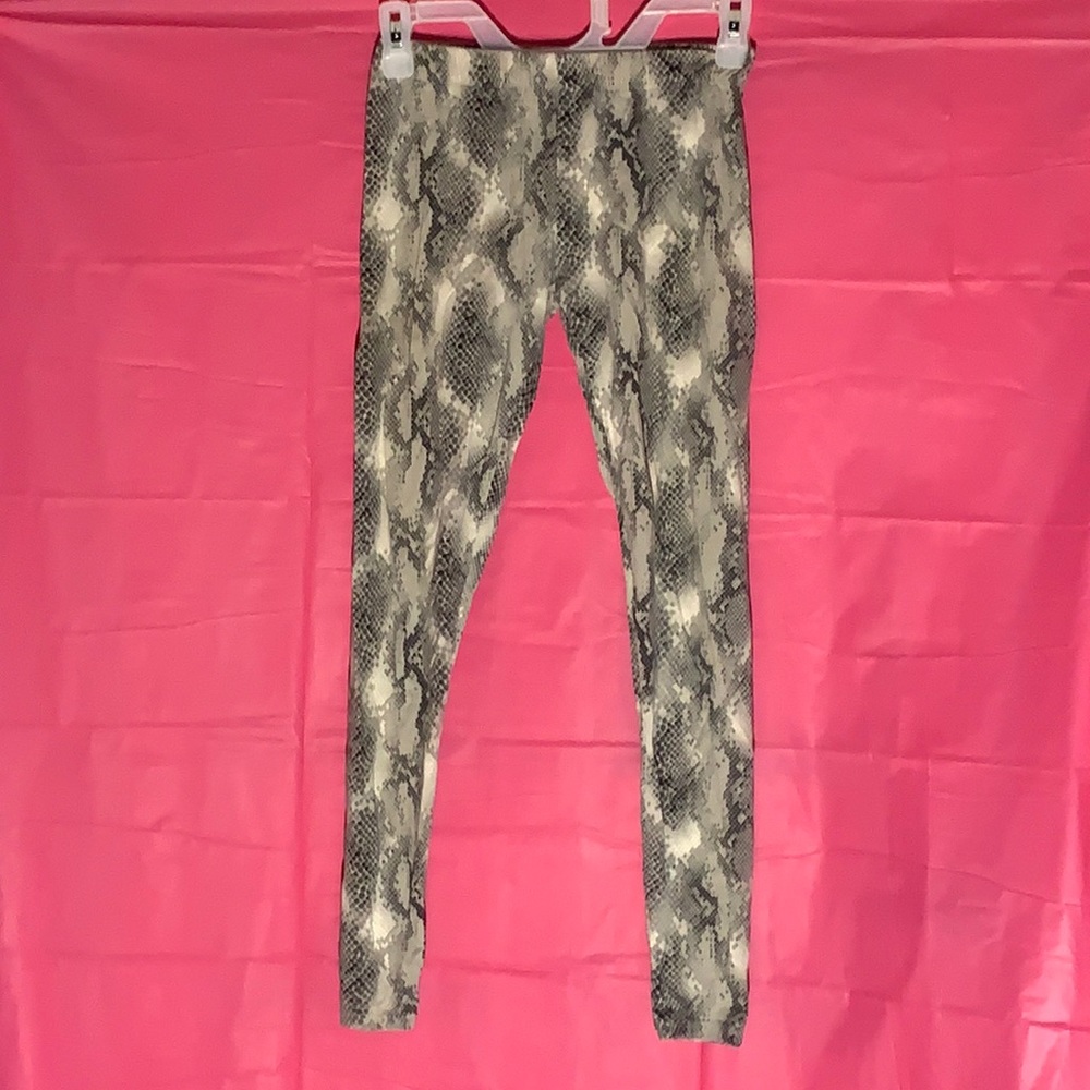 No Boundaries Snake Skin Pattern Leggings